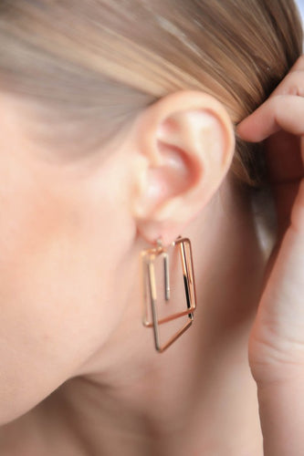MINIMAL GOLD SQUARE CUT OUT EARRINGS