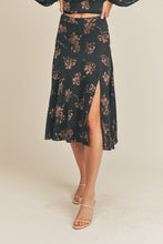 Load image into Gallery viewer, Side Slit Floral Print Skirt