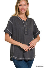 Load image into Gallery viewer, Raw Edge Detailed Button Closure Short Sleeve Top