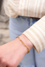 Load image into Gallery viewer, Luxe Gold Paperclip Bracelet